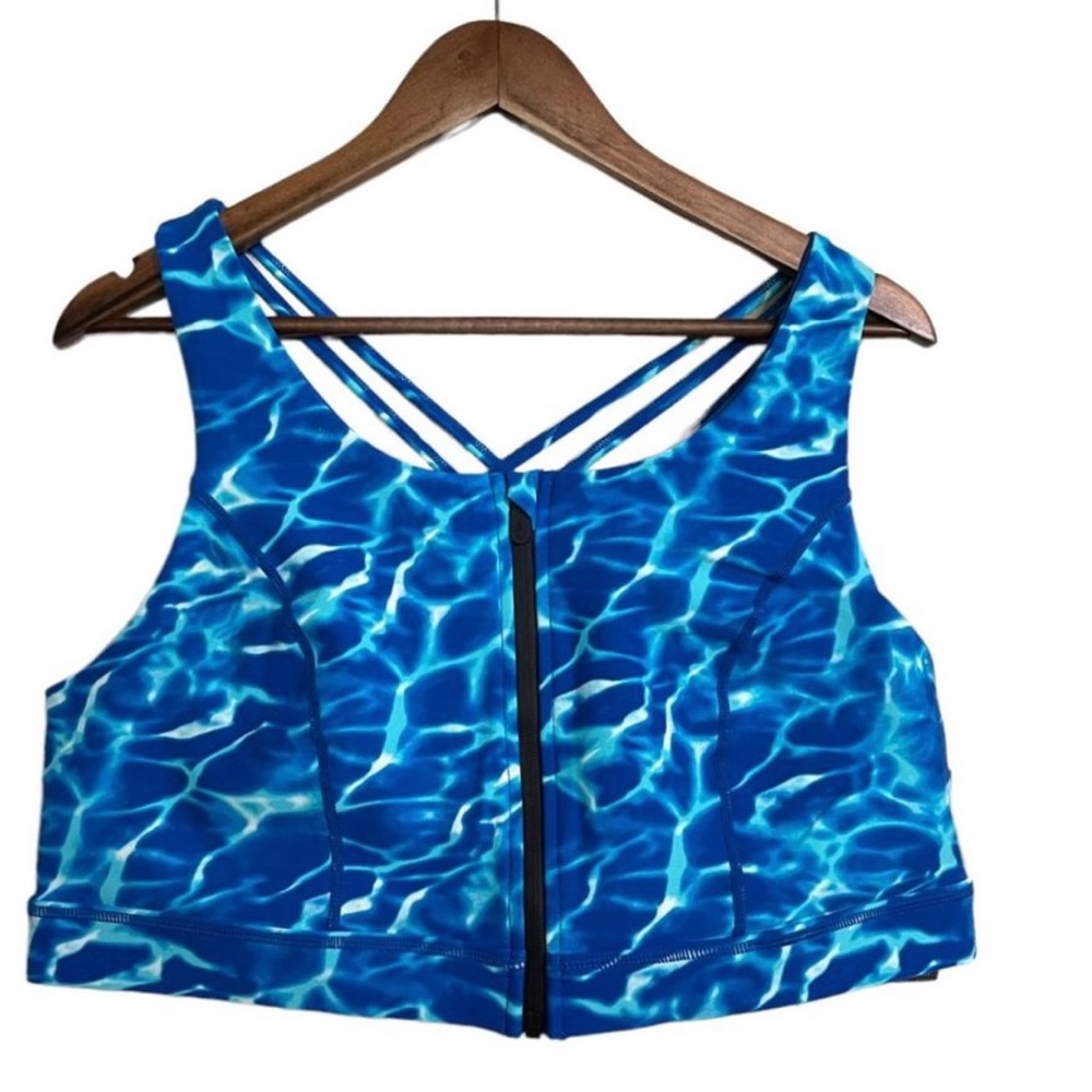 Torrid 2X pool blue sports bra !!